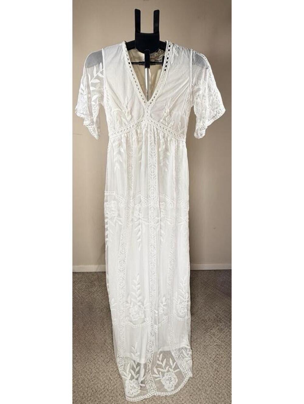 Hazel Blues White Lace Maxi Dress Scalloped  Plunge V-Neck Boho Size Small